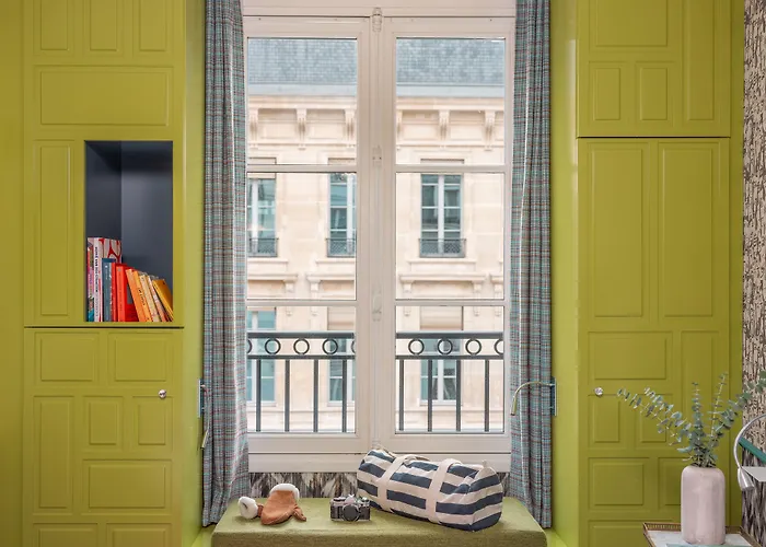 Hôtel Crayon Rouge by Elegancia Paris